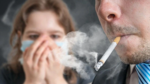 Teo âm đạo vì chồng nhiều năm hút thuốc lá