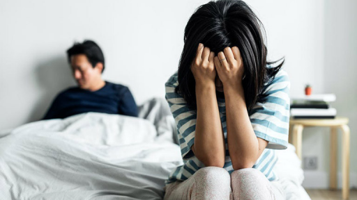 Ôm bụng đau đến viện, cô gái trẻ hối hận khi biết do việc làm từ khi 16 tuổi