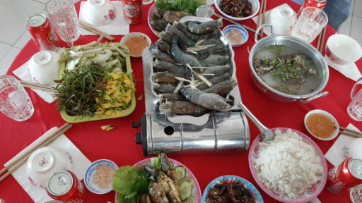 Lời khuyên ăn uống vui khỏe trong kỳ nghỉ lễ
