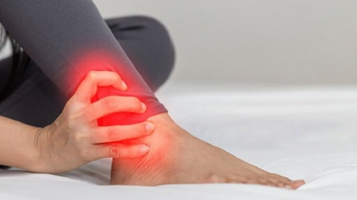 4 bất thường ở chân cảnh báo ung thư phổi