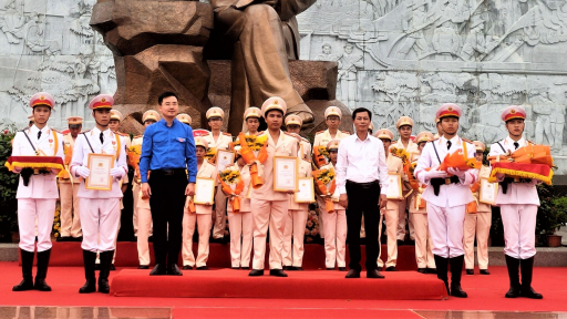 Thượng úy Nguyễn Minh Duy, thanh niên tiên tiến làm theo lời Bác