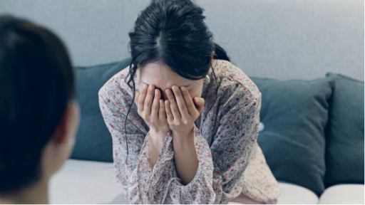 Lời “tự thú” của người mẹ có con trai đòi nhảy lầu: “Tôi đã hủy hoại con mình”