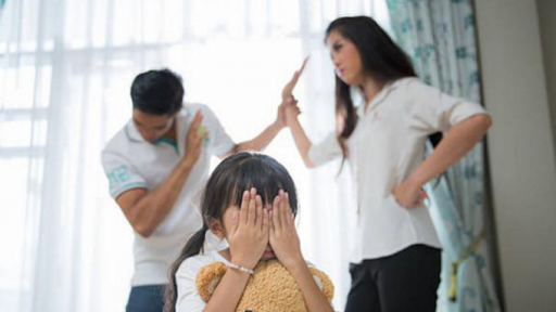 Làm 9 điều này hàng ngày cha mẹ không hay biết đang đẩy con vào hư hỏng