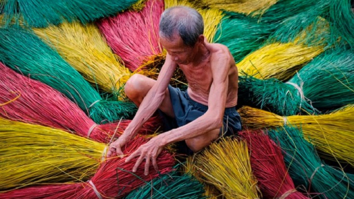 Phát huy nét đẹp làng nghề dệt chiếu Định Yên