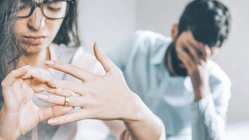 Yêu sớm, kết hôn vội, ly hôn… nhanh