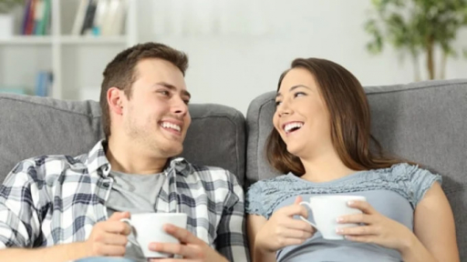 Vì sao sau một thời gian yêu nhau ngoại hình lại trở nên giống nhau?