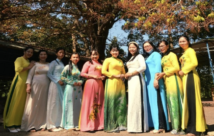 Rực rỡ hoa trôm – cây di sản Việt Nam ở Khu Di tích Gò Tháp
