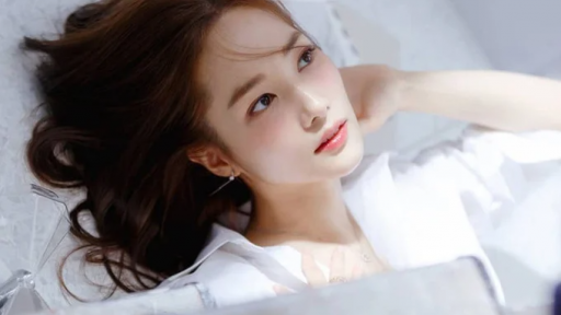 7 bí quyết giúp bạn trẻ hơn tuổi thật mà không cần phẫu thuật thẩm mỹ