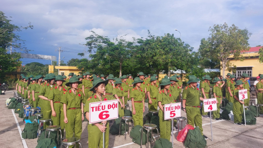 77 chiến sĩ nhí trải nghiệm học kỳ công an tại Sóc Trăng