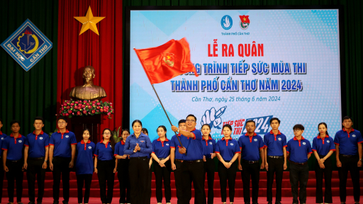 Hơn 800 tình nguyện viên Thanh niên Cần Thơ tham gia tiếp sức mùa thi tốt nghiệp THPT