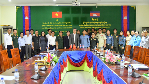 Kiên Giang ký kết tiếp nhận 10 bộ hài cốt tại Koh Kong, Campuchia