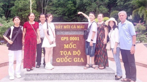 Đến với “Ngón chân cái chưa khô bùn vạn dặm”