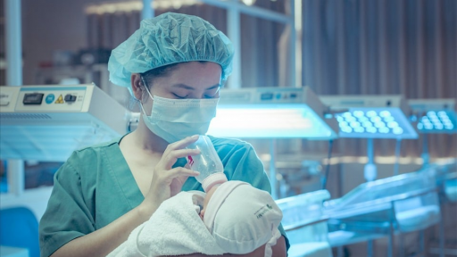 Quy định sinh con thứ 3 bị phạt không còn phù hợp với bối cảnh hiện nay