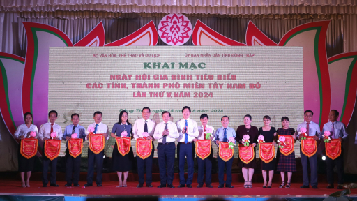 63 gia đình tham gia Ngày hội Gia đình tiêu biểu các tỉnh, thành phố miền Tây Nam Bộ