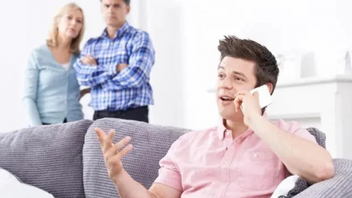 Xử lý thế nào khi con cái trưởng thành vẫn 