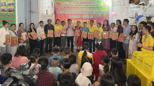 Quán cơm chay thiện nguyện KC 1.000đ phát hàng trăm suất cơm mỗi ngày