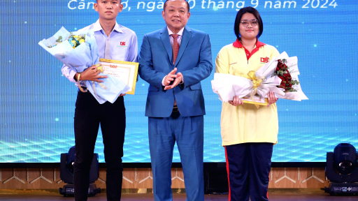 Đại học Nam Cần Thơ tạo nền tảng vững chắc cho giai đoạn phát triển mới