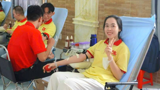 Sinh viên Đại học Nam Cần Thơ tham gia hiến máu tình nguyện vì sức khỏe cộng đồng