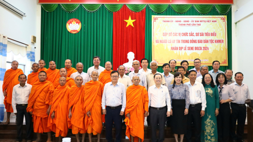Cần Thơ: Gặp gỡ các vị chức sắc, sư sãi tiêu biểu và người uy tín trong đồng bào dân tộc Khmer