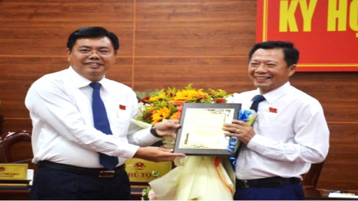 Phó Chủ tịch Hội Đồng Nhân Dân tỉnh Cà Mau nghỉ hưu
