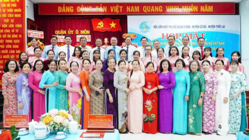 Hội LHPN quận Ô Môn, huyện Thới Lai, Cờ Đỏ tổ chức họp mặt Ngày Phụ nữ Việt Nam 20/10