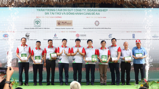 Đồng Tháp quyết tâm bảo tồn và phát triển Sếu đầu đỏ tại Vườn Quốc gia Tràm Chim