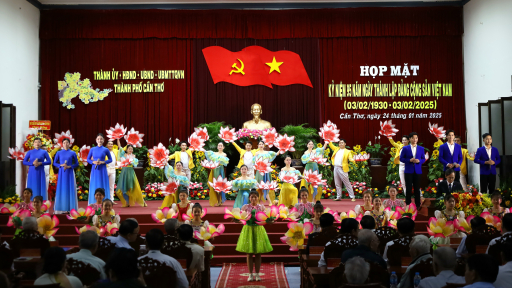 Cần Thơ tổ chức họp mặt kỷ niệm 95 năm ngày thành lập Đảng Cộng sản Việt Nam