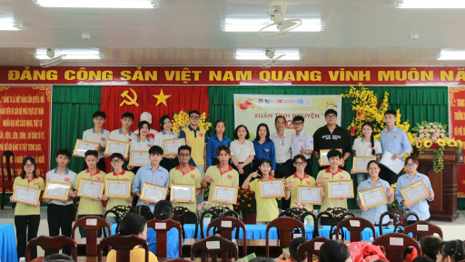 Sinh viên Trường Đại Học Nam Cần Thơ tổ chức Xuân Tình Nguyện 2025