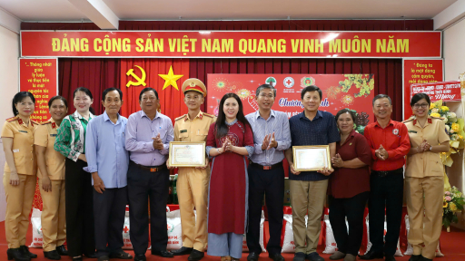 Cần Thơ: Phường Thới Bình chăm lo Tết cho các hộ nghèo, hộ có hoàn cảnh khó khăn
