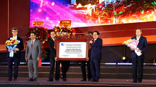Lễ hội Vía Bà Chúa Xứ núi Sam là một viên ngọc quý trong kho tàng di sản