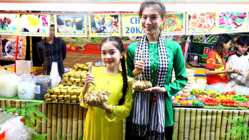 Hơn 500.000 lượt khách tham quan, trải nghiệm Lễ hội Bánh dân gian Nam Bộ năm 2025