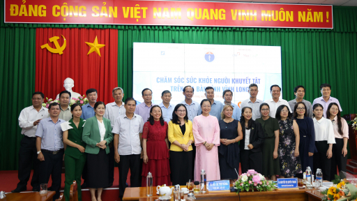 Vĩnh Long quan tâm, chăm sóc sức khỏe cho người khuyết tật