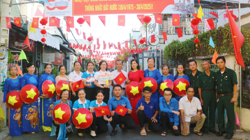 Cần Thơ: Phường Thới Bình tổ chức hội thi Trang trí tuyến hẻm, treo cờ Tổ quốc đẹp
