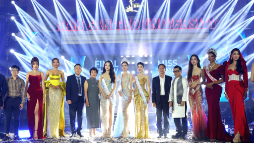 Nữ sinh Trương Uyên Nhi đăng quang Hoa khôi Trường Đại học Nam Cần Thơ