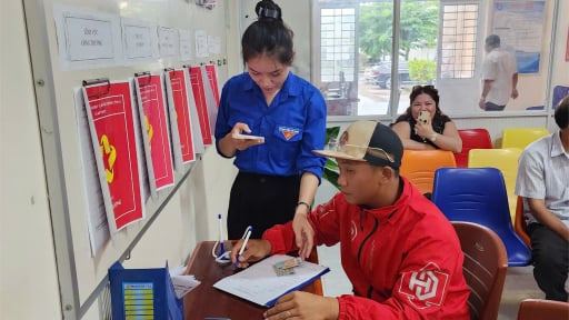Cà Mau: Hai tuần vận hành về giải quyết thủ tục hành chính ở phường, xã được đánh giá nhanh gọn