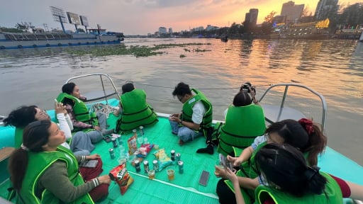 Dòng sông kể chuyện