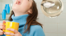 Súc miệng bằng nước muối: Hiểu đúng về công dụng và cách dùng