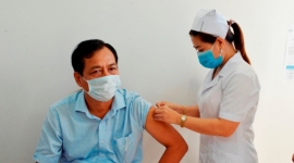 Cà Mau ghi nhận ca nhiễm mới, đẩy nhanh tiến độ tiêm vaccine đợt 3