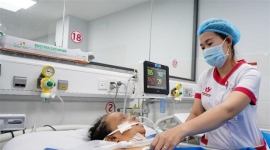 Bệnh viện S.I.S Cần Thơ: Cứu sống cụ bà bị đột quỵ, liệt nửa người