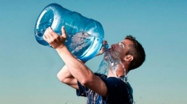 Vì sao bạn uống nước đầy đủ nhưng nó vẫn không phát huy tác dụng cho sức khỏe?