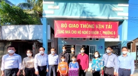 Bộ Giao thông vận tải tặng nhà cho hộ nghèo ở Sóc Trăng