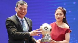 Trà Vinh tuyên dương tuyển thủ Huỳnh Như Quả bóng vàng nữ Việt Nam 2021