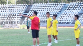 Cựu tuyển thủ Việt Thắng dẫn dắt CLB Bóng đá Cần Thơ