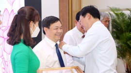 Trao tặng các phần thưởng cao quý của Nhà nước tại tỉnh Đồng Tháp