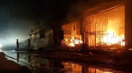 An Giang: Cháy lớn Trung tâm thương mại thị trấn Cái Dầu