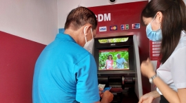 Khai trương máy ATM đa chức năng đầu tiên ở Sóc Trăng