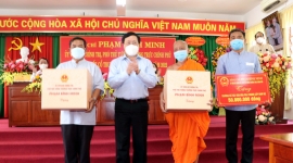 Phó Thủ tướng Phạm Bình Minh thăm, chúc mừng Tết Chôl Chnăm Thmây của đồng bào Khmer Sóc Trăng