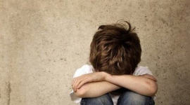 Phân biệt trẻ tự kỷ và chậm nói: Khó cho cha mẹ, nhầm lẫn dễ sinh hậu quả