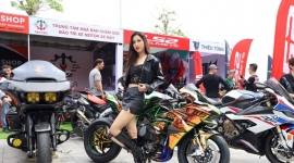 Hoa khôi Tường Vy thả dáng bên dàn siêu phẩm PKL tại Đại hội Moto Miền Tây 2022