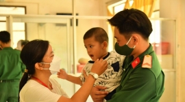 Hội Phụ nữ Bộ CHQS tỉnh Kiên Giang đồng hành cùng trẻ em khuyết tật